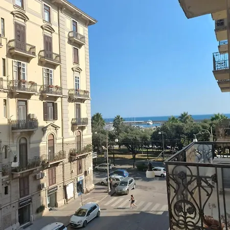Mareluna Promenade - Exclusive Apartments Salerno Exterior photo