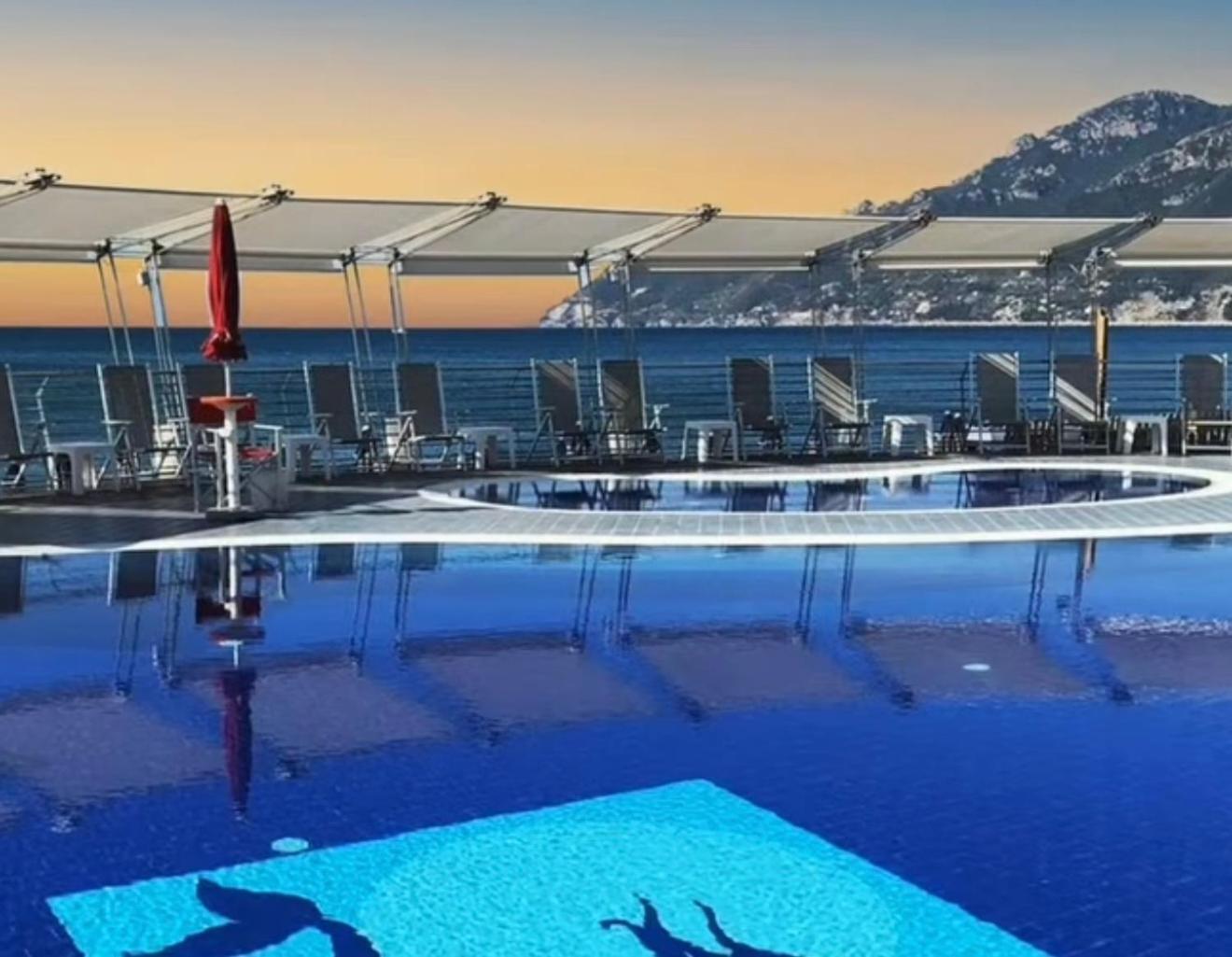 Mareluna Promenade - Exclusive Apartment Salerno